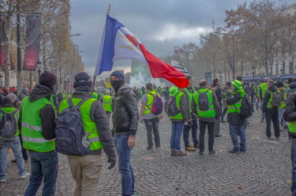 Blog: ‘Russia is the rock’ the yellow vests and France’s far right